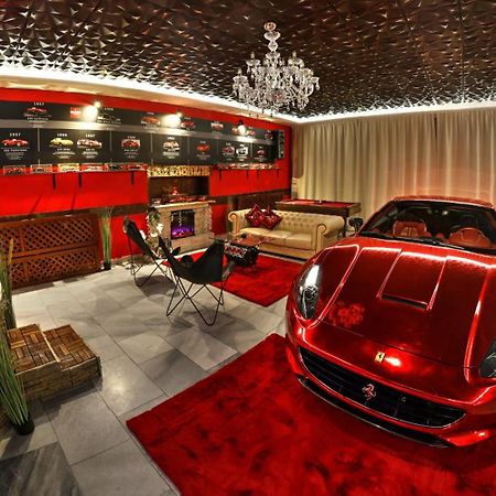 باردوبيتسه Ferrari Wellness Apartman المظهر الخارجي الصورة
